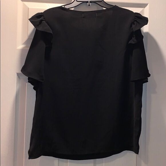 ✨Lucy Wang Missguided Black Ruffle Sleeve Top, NWT. - Picture 5 of 5